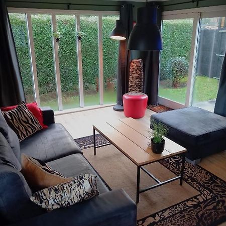 Veluwepark Reewold #Chalet Buizerd# Tussen Het Bosrijke Putten En Garderen Exterior photo